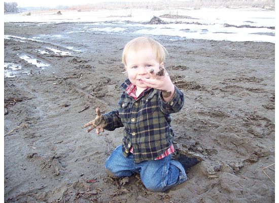 My Naturally Carnivore Toddler (a Child-Led Weaning Story)
