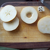 dehydrated pears sliced