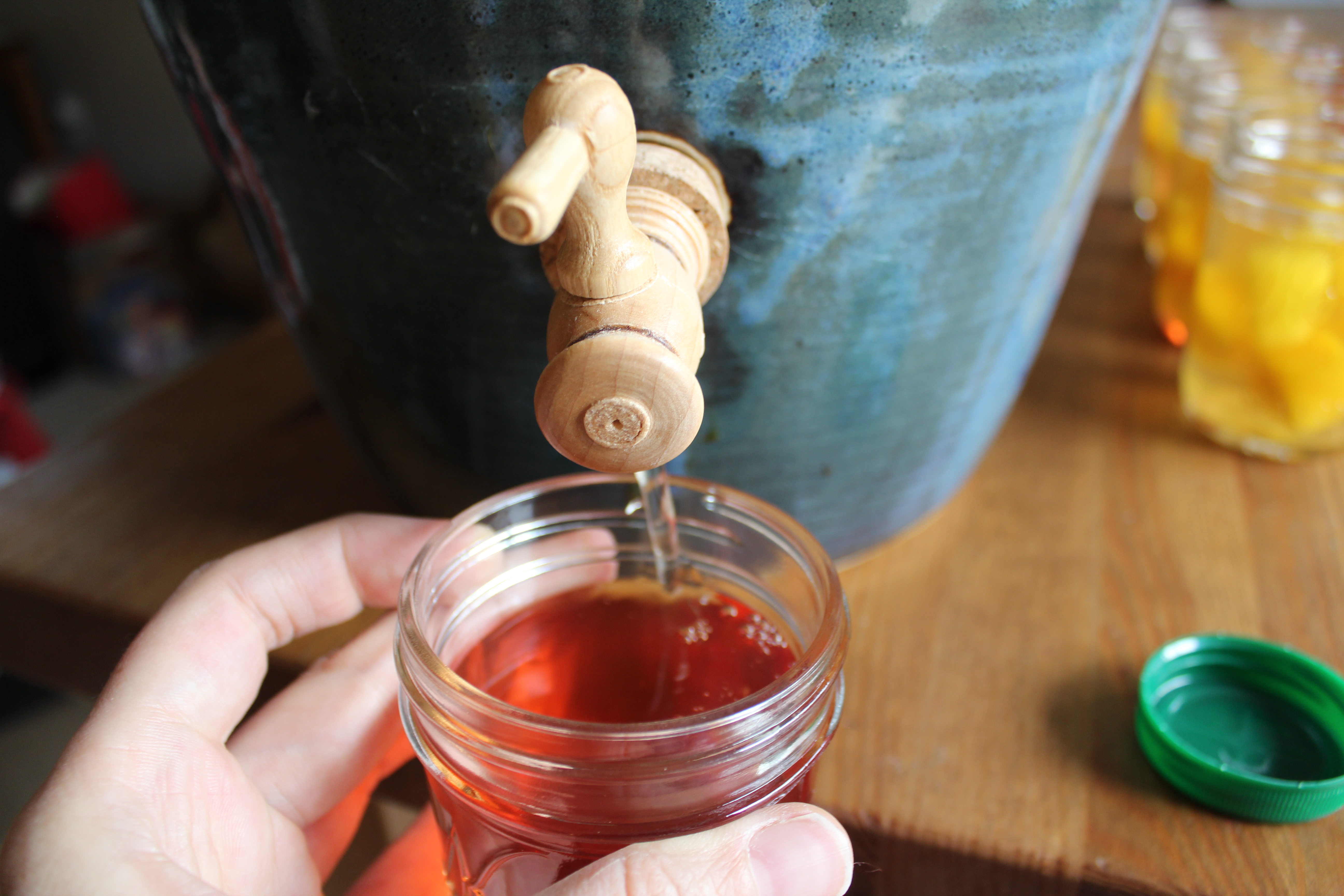 Making Kombucha Sweet and Fizzy (like what you get at the store) with the 2nd Ferment