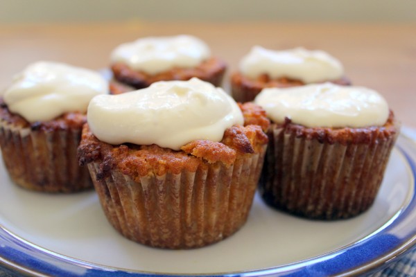 carrot cake muffins with cream cheese frosting