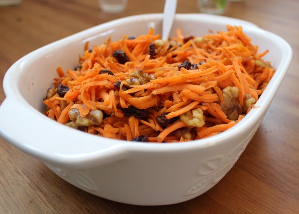warm carrot salad with raisins and walnuts