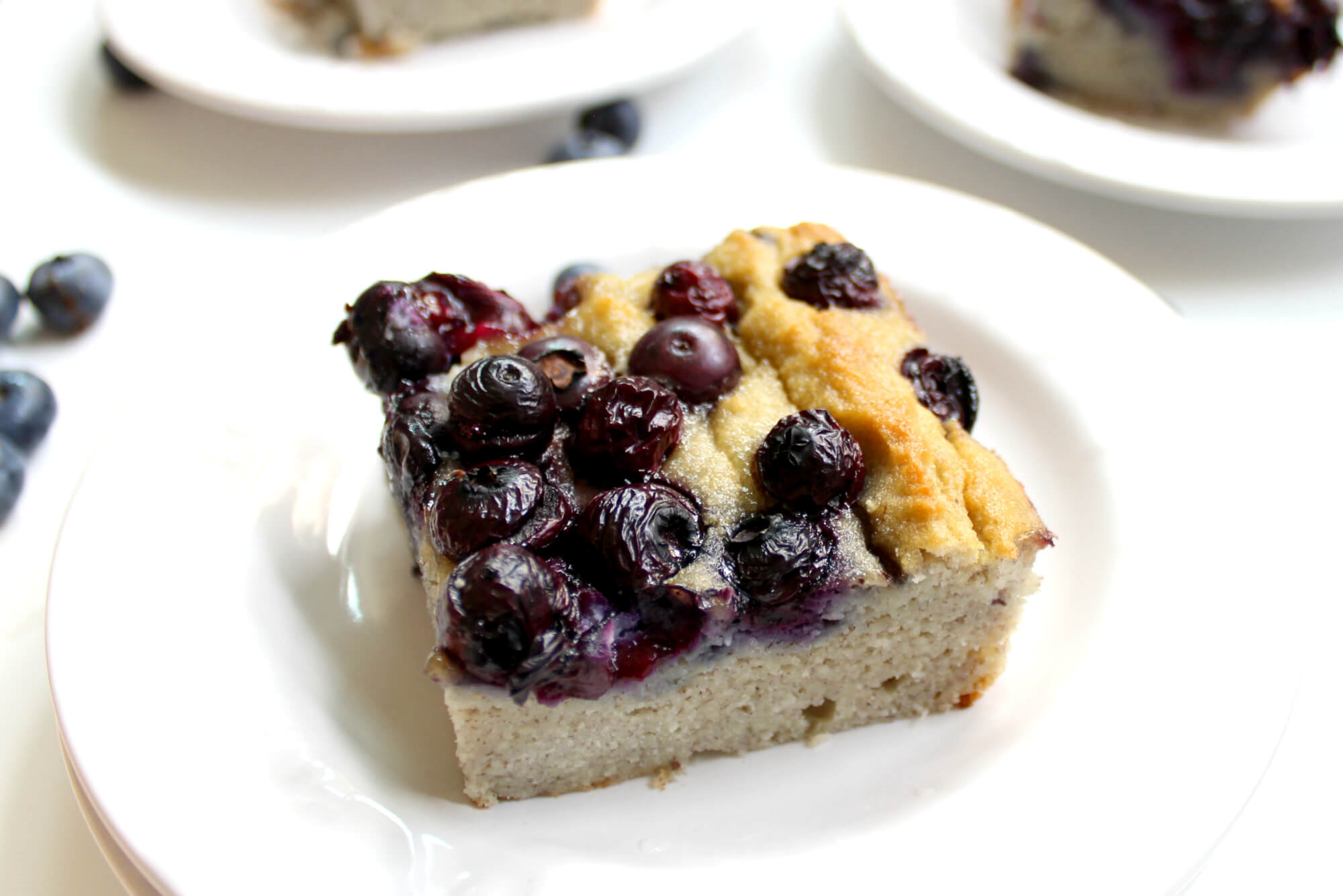 Paleo Quick &amp; Easy Blueberry Banana Breakfast Bars ...