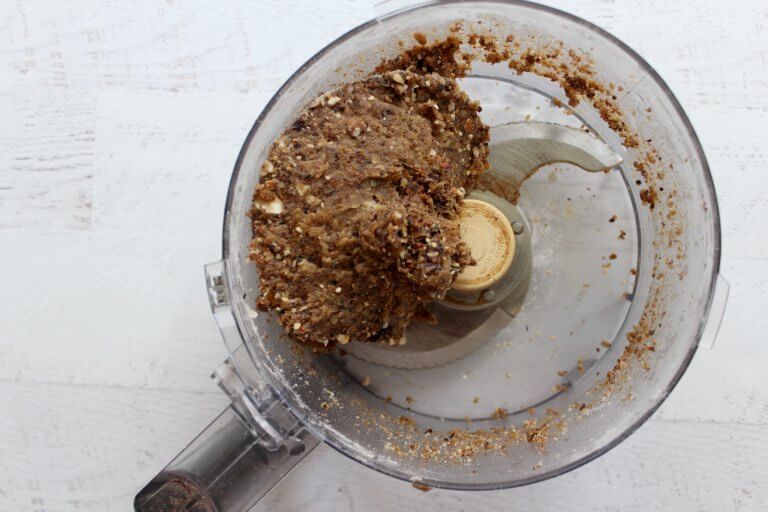 Homemade RX Bar Chocolate and Sea Salt ⋆ Health, Home, & Happiness