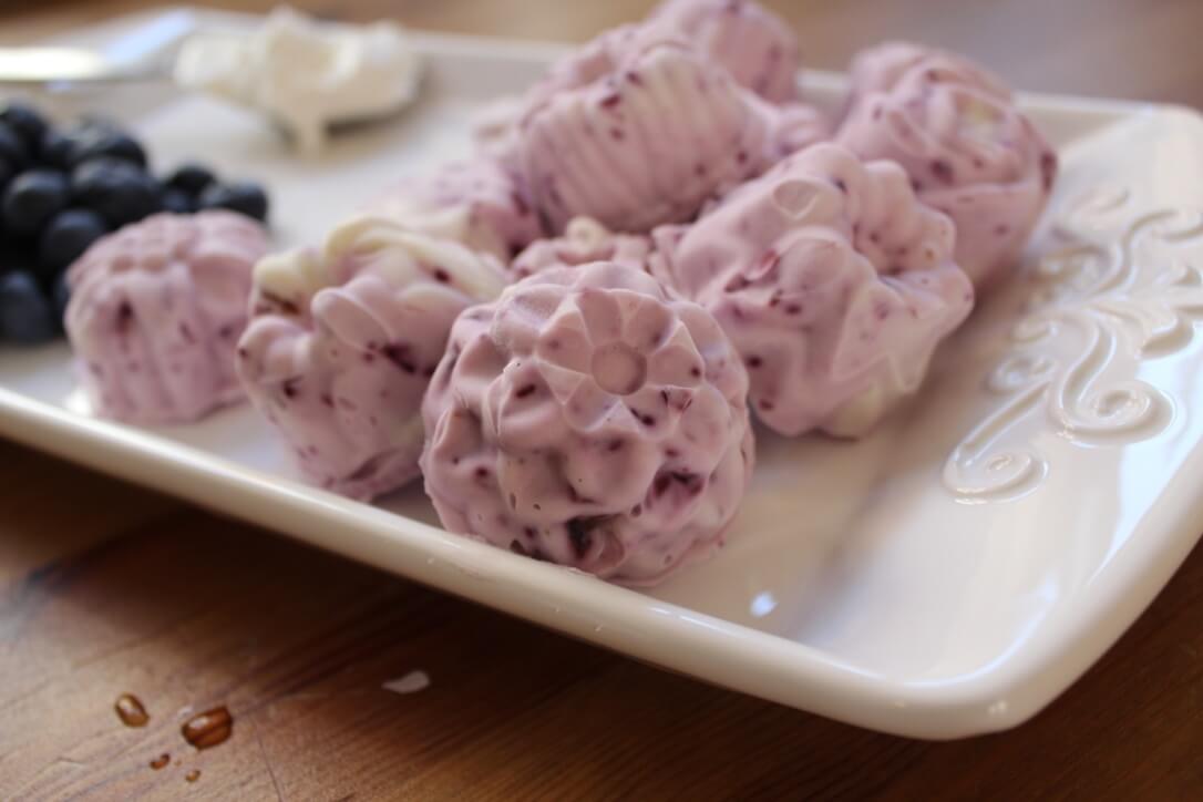 Indulgent Blueberry Cheesecake Fat Bombs (LCHF, Keto)