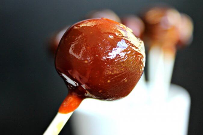 Bite-Sized Caramel Apple Pops {Candy Making Without Corn Syrup} ⋆ ...