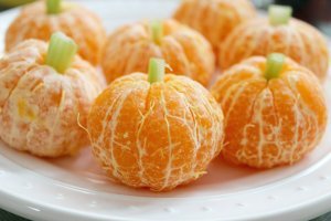 Friendly Clementine Pumpkins for Halloween