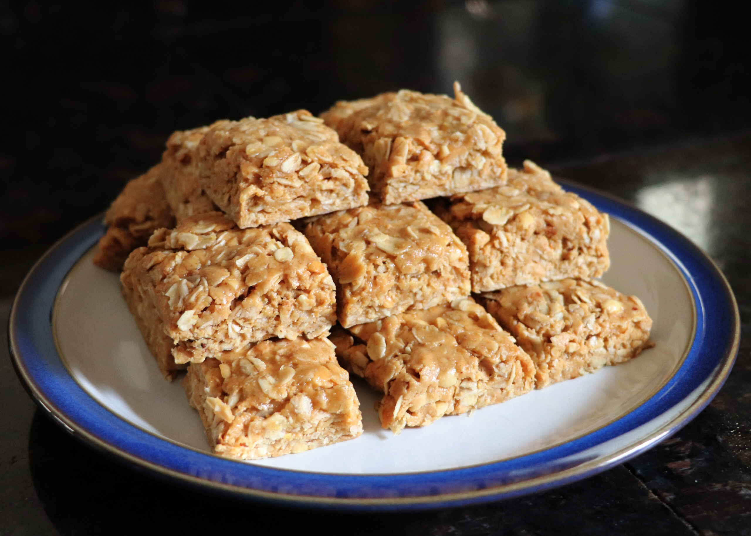 Yummy Gluten-Free Peanutbutter Breakfast Bars